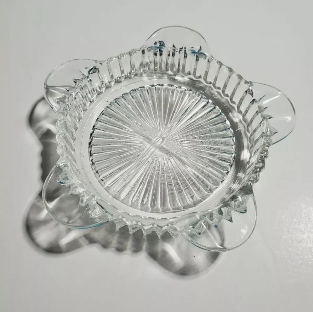Vintage Ashtray Clear Glass 5 Groove Divided  Trinket Tray 4 Inch - Picture 5 of 5